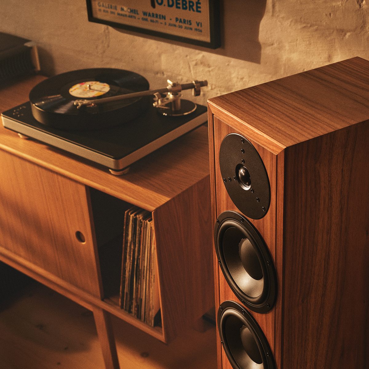 Dynaudio Contour Legacy Lifestyle 