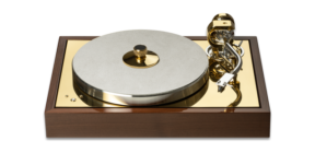 Pro-Ject The Classic Reference in Acacia/Brass Ausführung